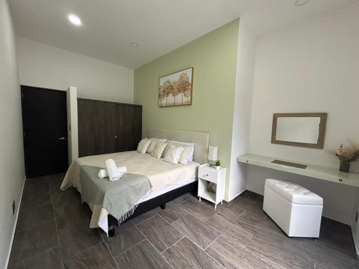 Celebre Venus Playacar - 24 Pax * Playa del Carmen